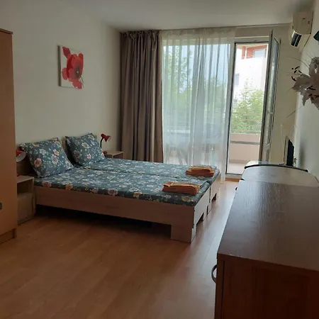 99 Nessebar Noks Club * 阳光海滩