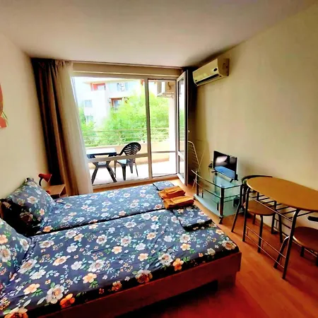 Sunny Nessebar Club Apartment