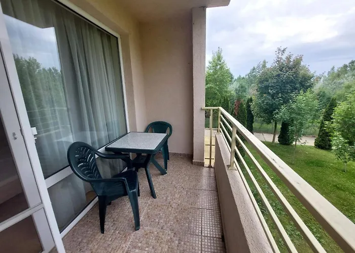 99 Nessebar Noks Club Lägenhet Slăntjev Brjag